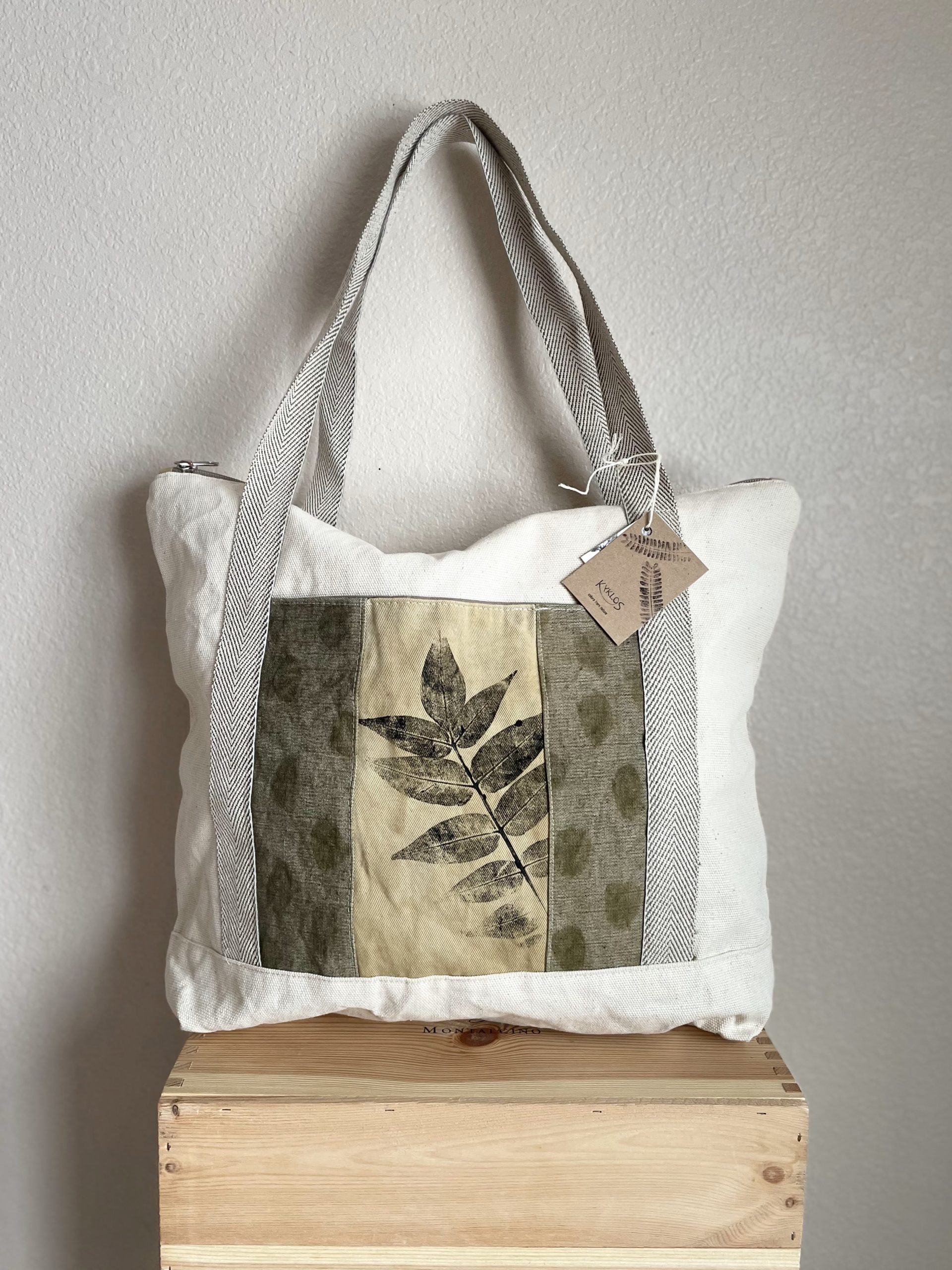tote 2 - Image 1