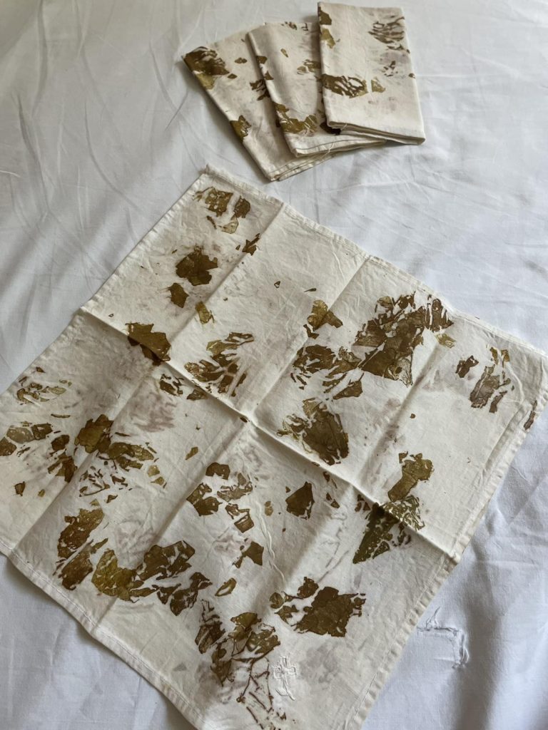 4 Napkins- Onion skins